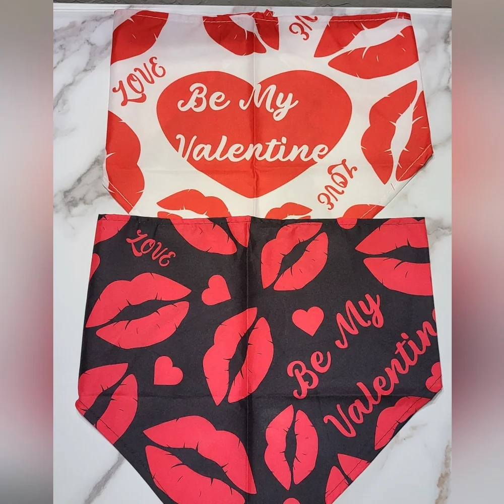 Peutier NWOT 4 Pack Valentine's Day Themed Pet Dog Bandanas- One Size